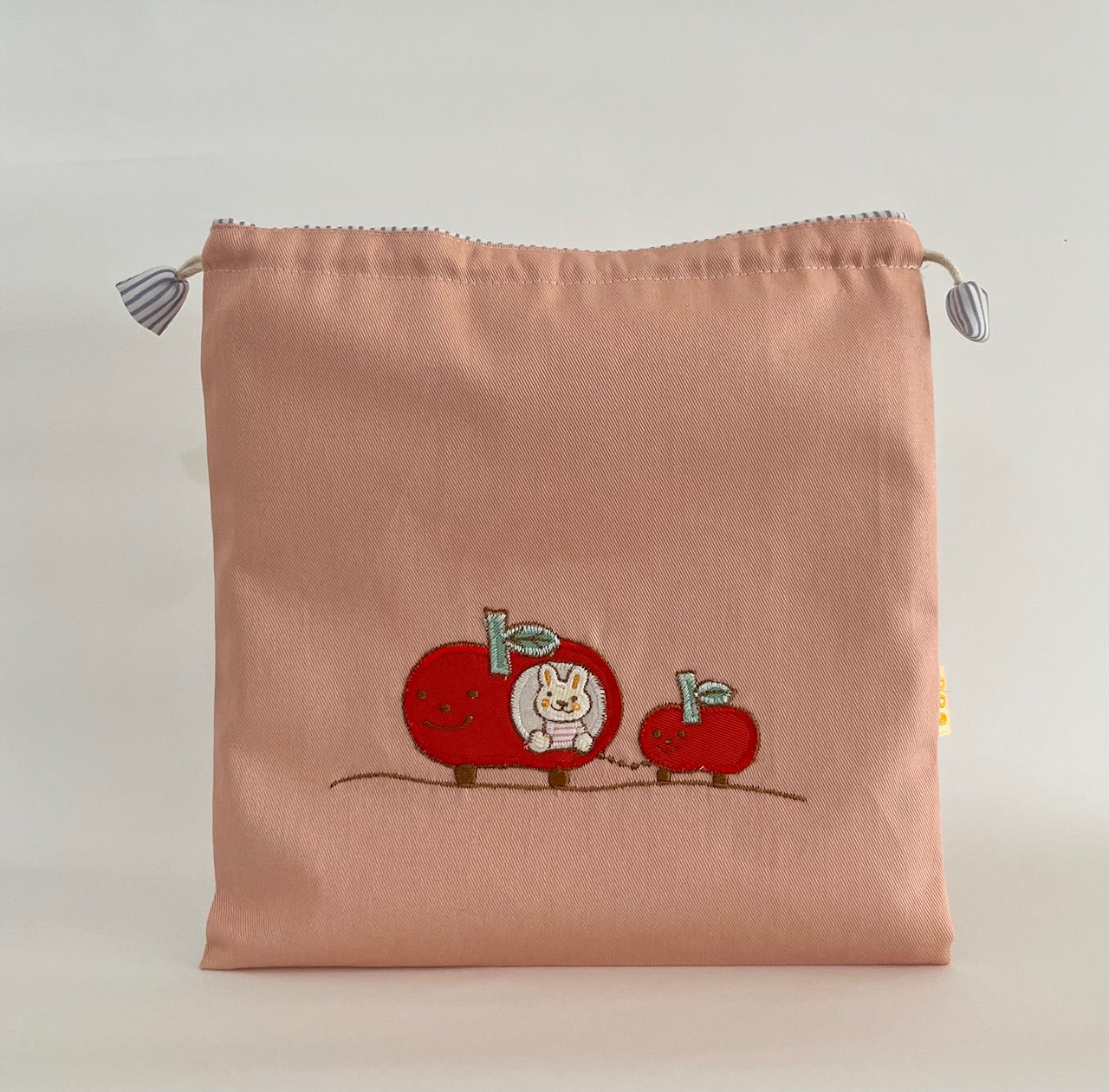 旅する刺繍柄！！限定・便利巾着